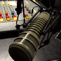 War is Boring: In Somalia, a Three-Way Battle over Popular Radio