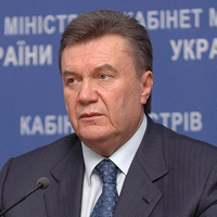 Ukraine’s Yanukovych Seeks Balance Between Russia and EU
