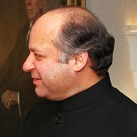 Pakistan’s Sharif Sees Foreign Policy Successes, Domestic Stasis in First 100 Days