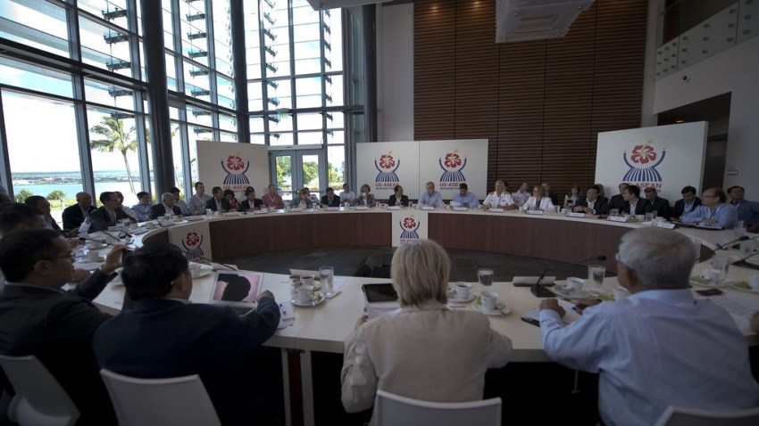 Hagel Emphasizes Nontraditional Threats in ASEAN Defense Meeting