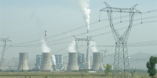 A coal-fired power plant in Shuozhou, Shanxi, China. (Photo by Wikimedia user Kleineolive, licensed under the Creative Commons Attribution 3.0 Unported Agreement).