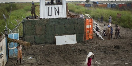 Displaced South Sudanese women leave a makeshift camp in the United Nations Mission in South Sudan (UNMISS) base in the town of Bentiu, South Sudan, Sept. 22, 2014 (AP photo by Matthew Abbott).