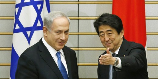 Israeli Prime Minister Benjamin Netanyahu and his Japanese counterpart Shinzo Abe at the prime minister’s office in Tokyo, Japan, May 12, 2014 (AP photo by Toru Hanai).