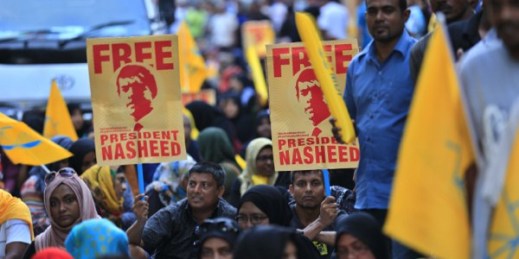 Supporters of former Maldivian President Mohamed Nasheed participate in a rally calling for his release in Male, Maldives, March 13, 2015 (AP photo by Sinan Hussain).