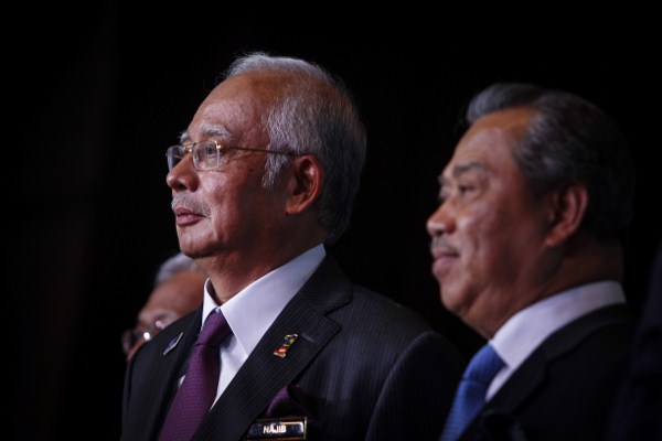 Malaysian Prime Minister Najib Razak, left, and Deputy Prime Minister Muhyiddin Yassin attend the launch of the Malaysian Education Blue Print, Kuala Lumpur, Malaysia, April 7, 2015 (AP photo by Joshua Paul).