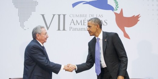 U.S. President Barack Obama and Cuban President Raul Castro shake hands at the Summit of the Americas in Panama City, Panama, April 11, 2015 (AP photo by Pablo Martinez Monsivais).