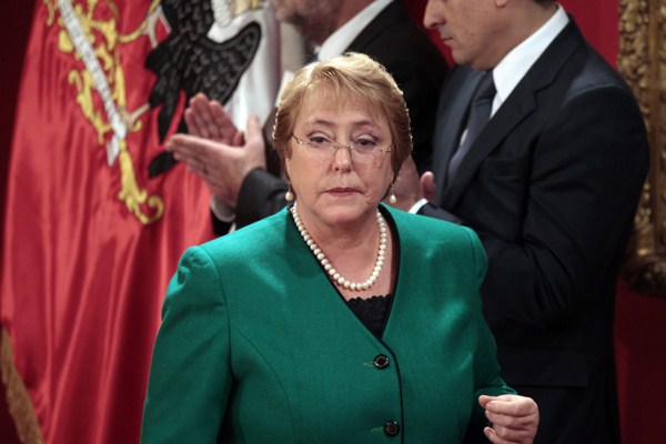 Chilean President Michelle Bachelet attends a ceremony announcing new Cabinet members at the presidential palace La Moneda, Santiago, Chile, May 11, 2015 (AP photo by Luis Hidalgo).