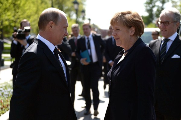 Russian President Vladimir Putin with German Chancellor Angela Merkel, Moscow, Russia, May 10, 2015 (Official Kremlin photo).