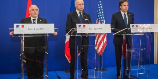 Iraqi Prime Minister Haider al-Abadi, French Foreign Affairs Minister Laurent Fabius and U.S. Deputy Secretary of State Antony J. Blinken, Paris, France, June 2, 2015 (AP photo by Kamil Zihnioglu).
