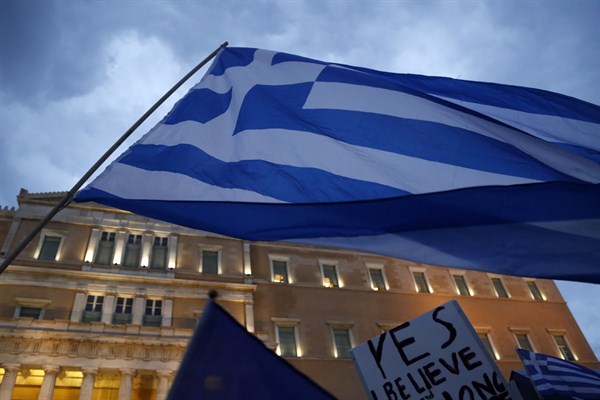 Demonstrators gather during a rally organized by supporters of the yes vote for the upcoming referendum in front of the Greek Parliament, Athens, June 30, 2015 (AP photo by Petros Karadjias).