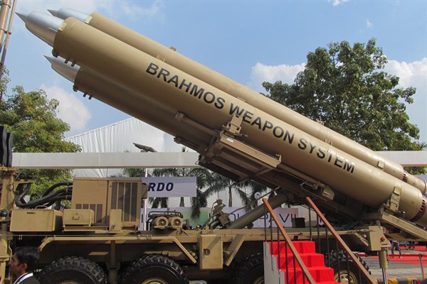 Indian army mobile autonomous launchers with BrahMos cruise missiles, Feb. 7, 2014 (photo by Wikimedia user anir1uph licensed under the Creative Commons Attribution-Share Alike 3.0 Unported license).