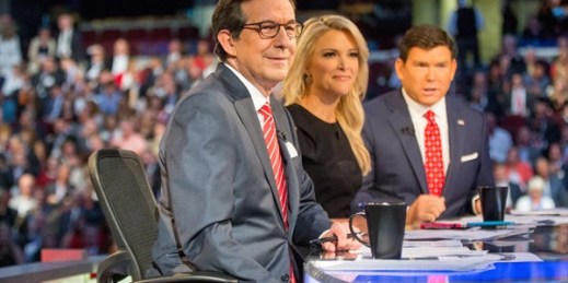 Fox News moderators Chris Wallace, Megyn Kelly and Bret Baier speak before Republican presidential candidates take the stage for the first Republican presidential debate Cleveland, Oh. Aug. 6, 2015 (AP photo by Andrew Harnik).
