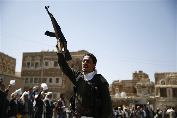 A Houthi fighter during a tribal gathering showing support to the Houthi movement, Sanaa, Yemen, Oct. 22, 2015 (AP photo by Hani Mohammed).