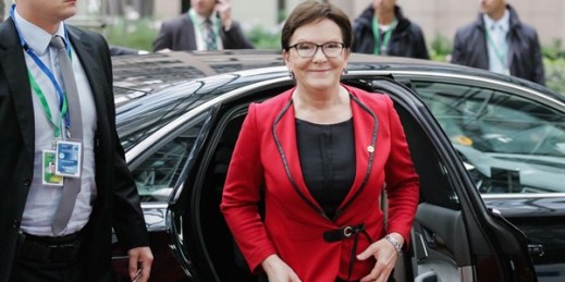 Polish Prime Minister Ewa Kopacz arrives for an emergency EU heads of state summit on migration at the EU Council building, Brussels, Sept. 23, 2015 (AP photo by Francois Walschaerts).