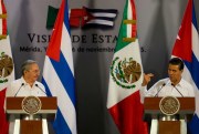 Cuban President Raul Castro and Mexican President Enrique Pena Nieto at a joint press conference, Merida, Mexico, Nov. 6, 2015 (AP photo by Rebecca Blackwell).