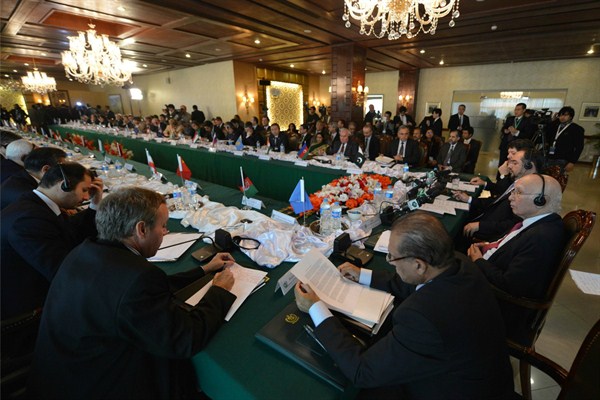Pakistan, Afghanistan and other countries' delegates at the Heart of Asia conference, Islamabad, Pakistan, Dec. 9, 2015 (Pool photo via AP by Aamir Quresh).