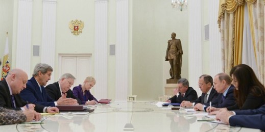 U.S. Secretary of State John Kerry and other U.S. officials meeting with Russian President Vladimir Putin and Foreign Minister Sergey Lavrov, Moscow, Dec. 15, 2015 (AP photo by Mandel Ngan).