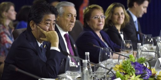 Japanese Prime Minister Shinzo Abe and other leaders at a Trans-Pacific Partnership meeting, Manila, Philippines, Nov. 18, 2015 (AP photo by Susan Walsh).