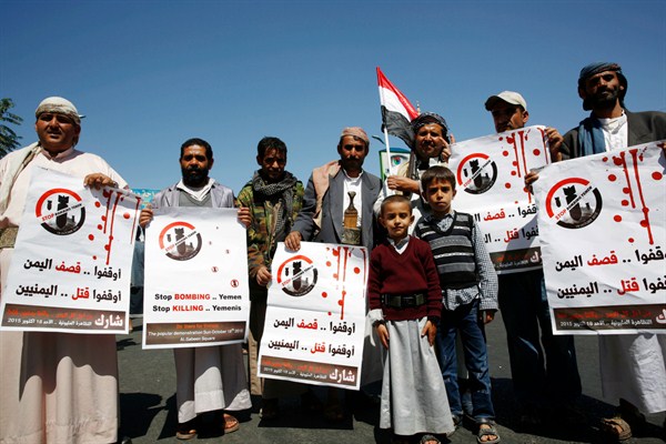 Yemenis condemning airstrikes by the the Saudi-led coalition in Sanaa, Yemen, Sunday, Oct. 18, 2015 (AP photo by Hani Mohammed).