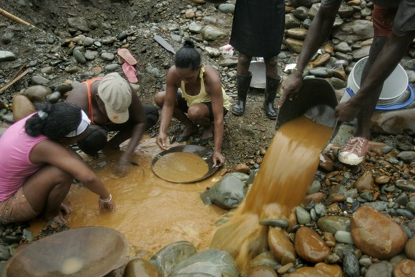 Colombia’s Informal Gold Miners Feel the Heat From All Sides