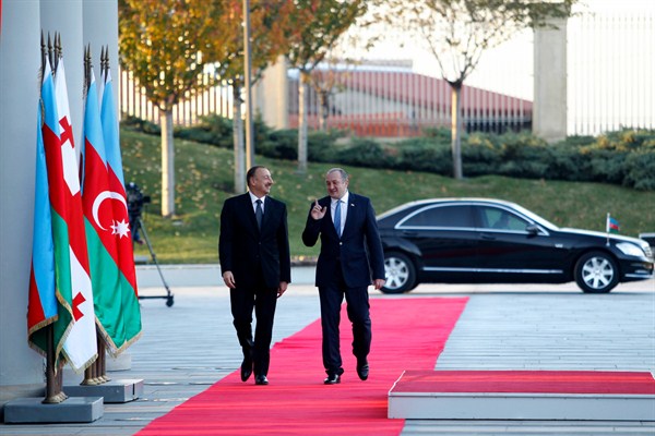 Georgian President Giorgi Margvelashvili and Azerbaijani President Ilham Aliyev in Tbilisi, Georgia, Nov. 5, 2015 (AP photo by Shakh Aivazov).