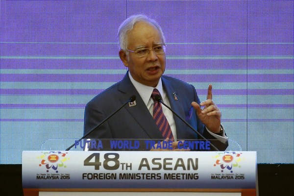 Malaysian Prime Minister Najib Razak atthe 48th ASEAN Foreign Ministers meeting, Kuala Lumpur, Malaysia, Aug. 4, 2015 (AP photo by Vincent Thian).