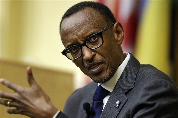 Rwandan President Paul Kagame addresses an audience at Tufts University, April 22, 2014, Medford, Mass (AP photo by Steven Senne).