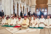 Morocco's King Mohammed VI attends Friday prayers at the Malik ibn Anas mosque, Carthage, Tunis, June 6, 2014 (AP photo by Aimen Zine).