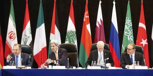 Russian Foreign Minister Sergey Lavrov, U.S. Secretary of State John Kerry and other officials at the International Syria Support Group meeting, Munich, Germany, Feb. 11, 2016 (AP photo by Michael Dalder).