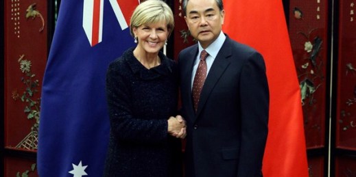Australian Foreign Minister Julie Bishop and Chinese Foreign Minister Wang Yi during a meeting at the Ministry of Foreign Affairs, Beijing, Feb. 17, 2016 (AP photo by Wu Hong).