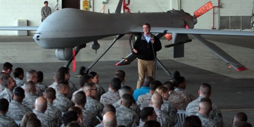 U. S. Defense Secretary Ash Carter addresses U.S. troops as he stands in front of a drone, Incirlik Air Base, Adana, Turkey, Dec. 15, 2015 (AP photo).
