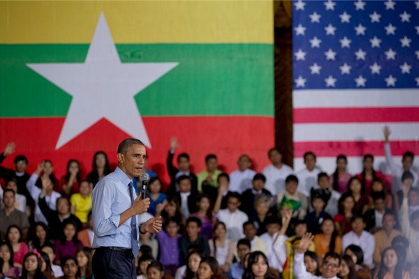 U.S. President Barack Obama during an event with Young South Asian Youth Leaders at Yangon University, Myanmar, Nov. 14, 2014 (AP photo by Gemunu Amarasinghe).
