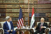 Iraqi Foreign Minister Ibrahim al-Jaafari with U.S. Secretary of State John Kerry at his villa, Baghdad, April 8, 2016 (AP photo by Jonathan Ernst).