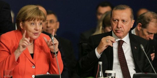 German Chancellor Angela Merkel and Turkish President Recep Tayyip Erdogan during the World Humanitarian Summit, Istanbul, Monday, May 23, 2016 (AP photo by Salih Zeki Fazlioglu).