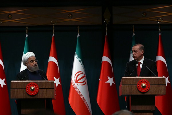 Iranian President Hassan Rouhani and Turkish President Recep Tayyip Erdogan during a joint news conference, Ankara, Turkey, April 16, 2016 (AP photo by Burhan Ozbilici).