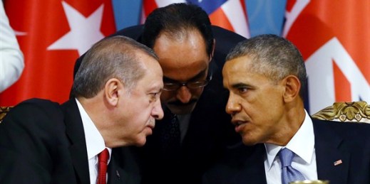 Turkish President Recep Tayyip Erdogan with U.S. President Barack Obama during a session of the G-20 Summit, Antalya, Turkey, Nov. 15, 2015 (AP photo via Anadolu Agency).