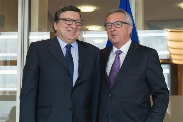 Former EU Commission President José Manuel Barroso, left, stands with current President Jean-Claude Juncker, May 26, 2015, Brussels (European Commission photo by Georges Boulougouris).