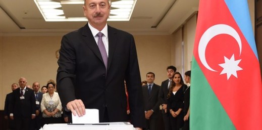 Azerbaijani President Ilham Aliyev casts his ballot in a constitutional referendum, Baku, Azerbaijan, Sept. 26, 2016 (AP photo by  Vugar Amrullayev).