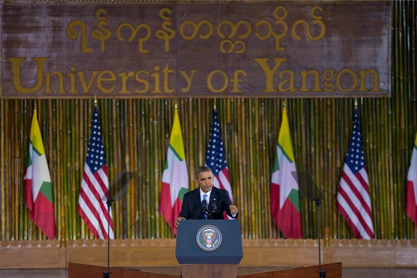 U.S. President Barack Obama delivering a speech at the University of Yangon, Myanmar, Nov. 19, 2012 (AP photo by Gemunu Amarasinghe).