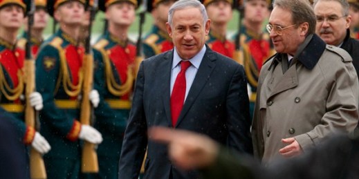 Israeli Prime Minister Benjamin Netanyahu and Russian Deputy Foreign Minister Mikhail Bogdanov review an honor guard, Moscow, June 6, 2016 (AP photo by Ivan Sekretarev).