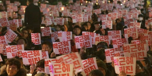Protesters at a rally calling for South Korean President Park Geun-hye to step down, Seoul, Nov. 16, 2016 (AP photo by Ahn Young-joon).