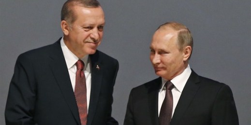 Turkish President Recep Tayyip Erdogan Russian President Vladimir Putin at the World Energy Congress, Istanbul, Oct. 10, 2016 (AP photo by Emrah Gurel).