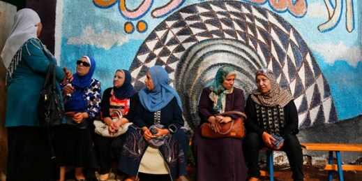 Egyptian women wait to cast their votes during parliamentary elections, Alexandria, Egypt, Oct. 19, 2015 (AP photo by Hassan Ammar).