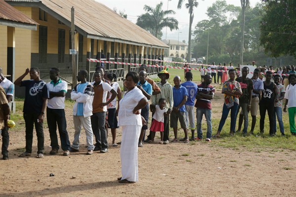 Ghanaians line up to cast their votes during last month's elections, Kibi, eastern Ghana, Dec. 7, 2016 (AP photo by Sunday Alamba).