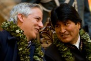 Bolivian Vice President Alvaro Garcia, left, and President Evo Morales during the signing of a new coca law at the presidential palace, La Paz, Bolivia, March 8, 2017 (AP photo by Juan Karita).