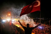 Supporters of the government protest after the failed coup attempt, Istanbul, Turkey, July 21, 2016 (AP photo by Emrah Gurel).