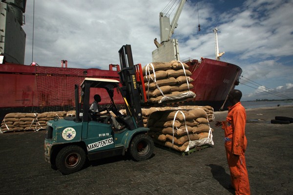 How the Cocoa Price Collapse Risks Derailing Cote d’Ivoire’s Recovery