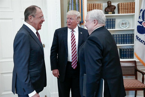 U.S. President Donald Trump meets with Russian Foreign Minister Sergey Lavrov, left, and Russia's ambassador to the U.S., Sergey Kislyak, at the White House, Washington, May 10, 2017 (Russian Foreign Ministry via AP).