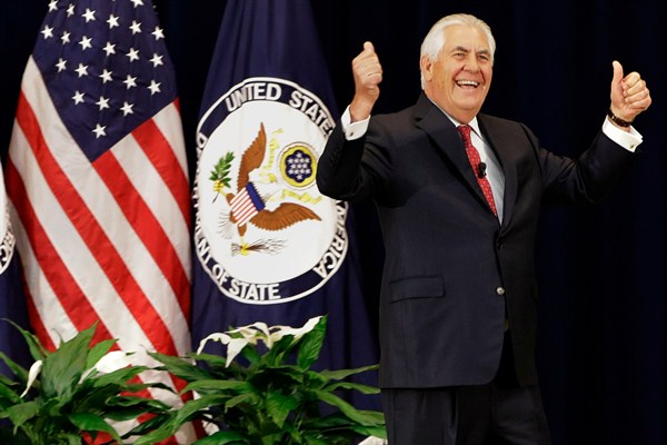 Secretary of State Rex Tillerson arrives to speak to State Department employees, Washington, May 3, 2017 (AP photo by Jacquelyn Martin).