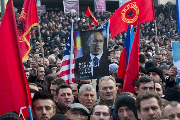 Protesters demand the immediate release of former Kosovo Prime Minister Ramush Haradinaj  from French custody, Pristina, Kosovo, Jan 21, 2017 (AP photo by Visar Kryeziu).